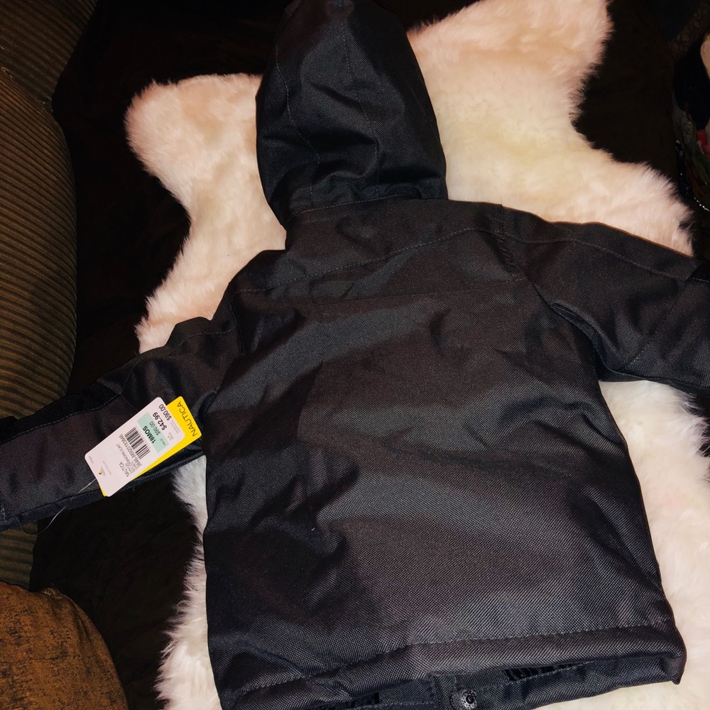 NAUTICA - Picture 2 of 2